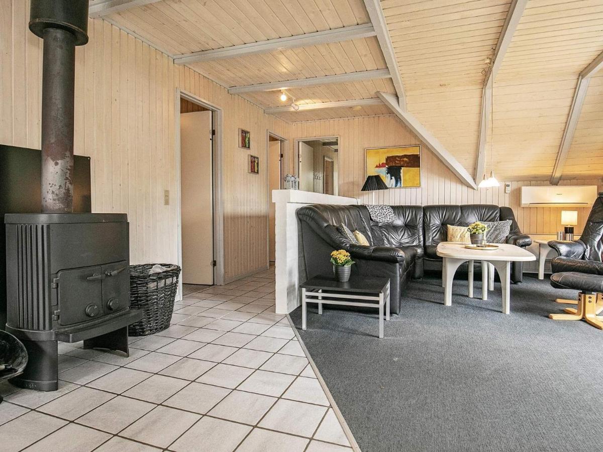 Holiday Home Blavand Cccv Kültér fotó