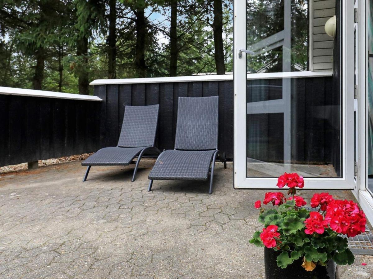 Holiday Home Blavand Cccv Kültér fotó